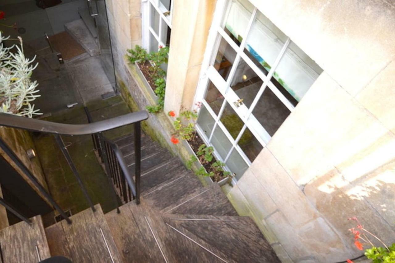 Lauras Townhouse Apartments Garrard'S Retreat Μπαθ Εξωτερικό φωτογραφία