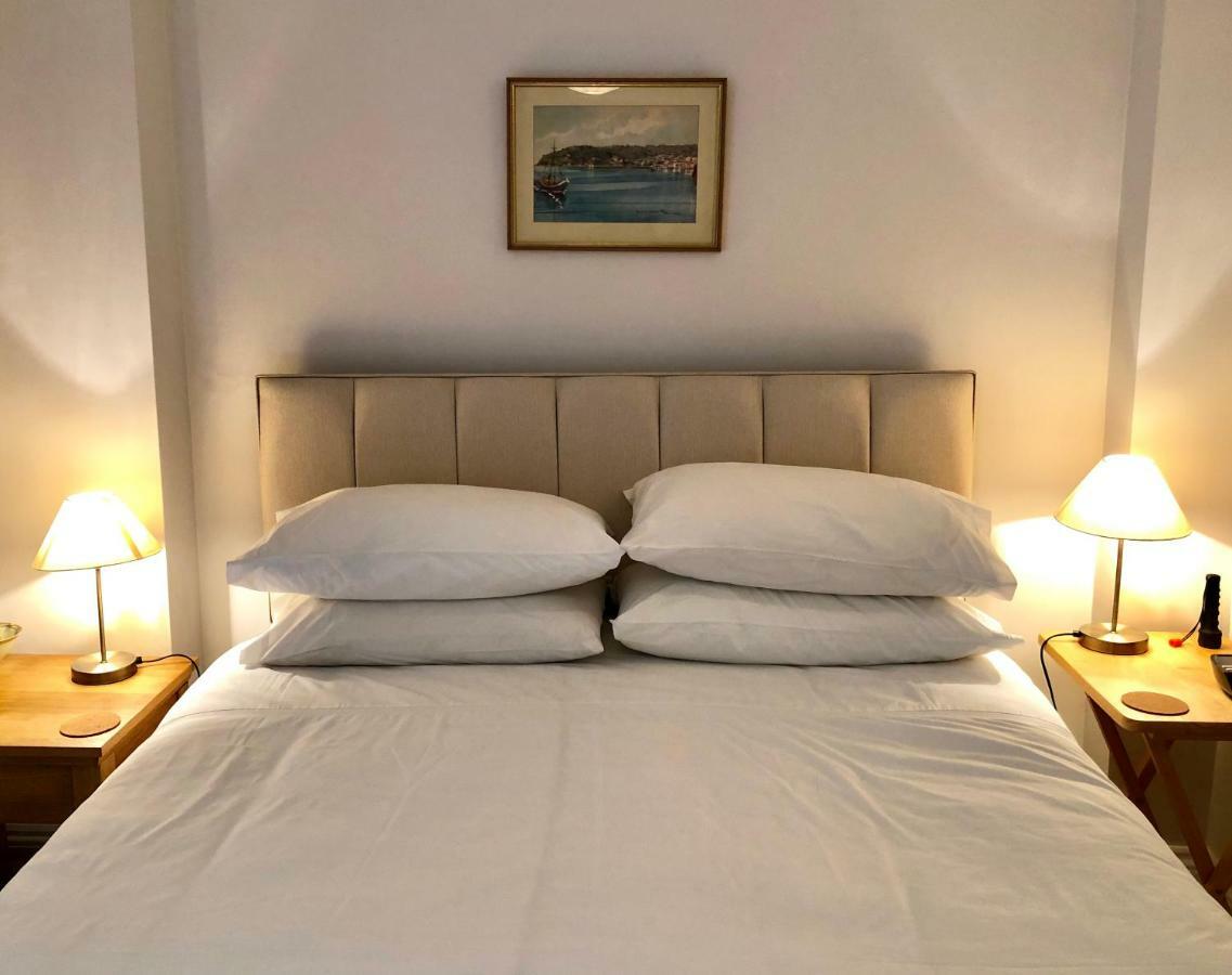 Lauras Townhouse Apartments Garrard'S Retreat Μπαθ Εξωτερικό φωτογραφία