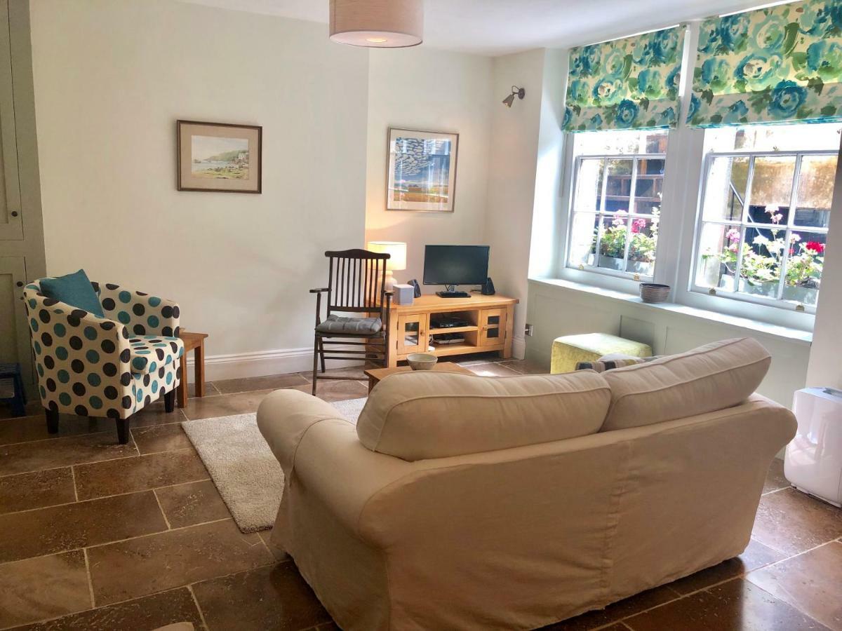 Lauras Townhouse Apartments Garrard'S Retreat Μπαθ Εξωτερικό φωτογραφία