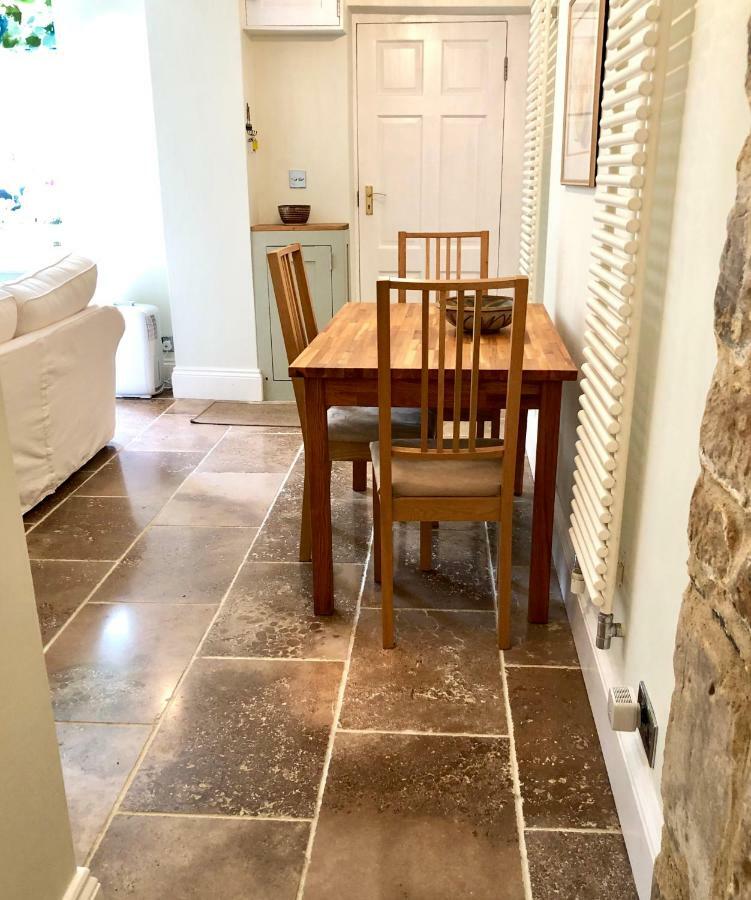Lauras Townhouse Apartments Garrard'S Retreat Μπαθ Εξωτερικό φωτογραφία